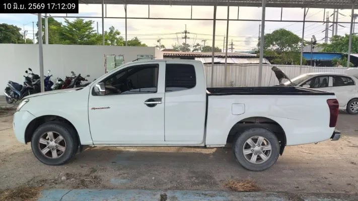 2013 Isuzu D-Max – 7