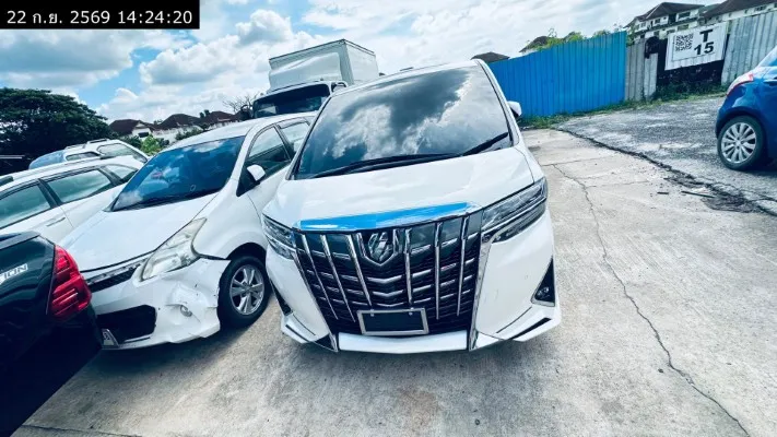2021 Toyota Alphard – 1