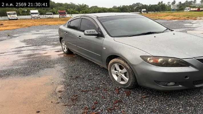 2004 Mazda Mazda3 – 2