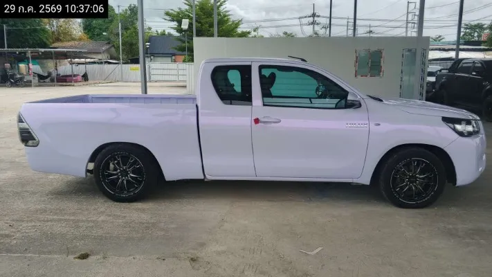 2020 Toyota Hilux Revo – 5