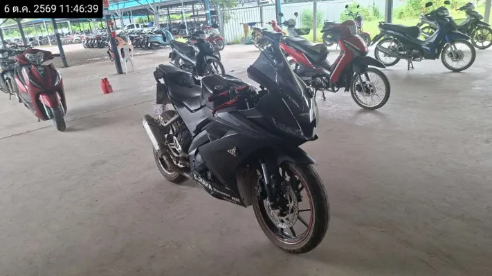 2017 Yamaha YZF-R15 – 4