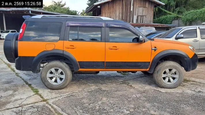 2012 Ford Everest – 8