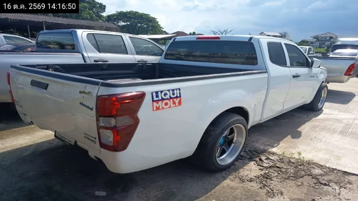 2021 Isuzu D-Max – 5