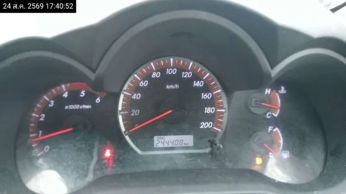 2014 Toyota Hilux Vigo – 12