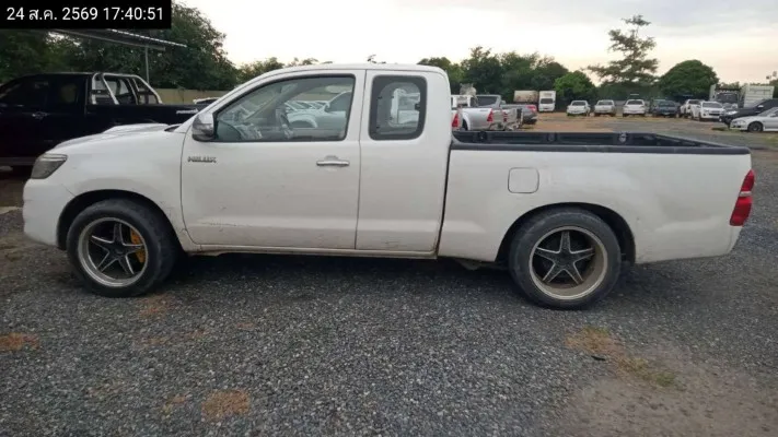 2014 Toyota Hilux Vigo – 7