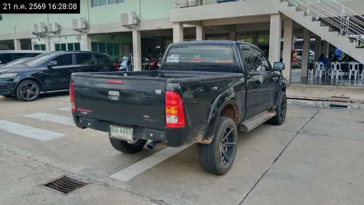 2010 Toyota Hilux Vigo – 5