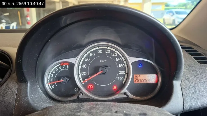 2013 Mazda Mazda2 – 12