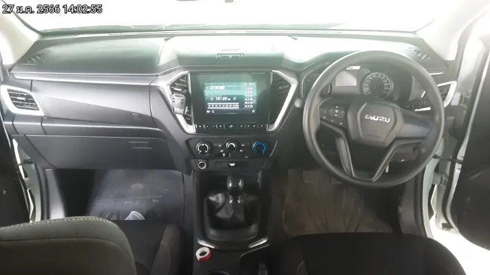 2020 Isuzu D-Max – 7
