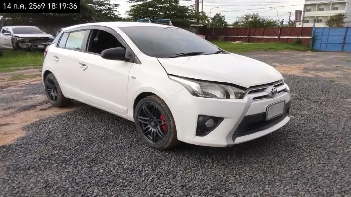 2014 Toyota Yaris – 3