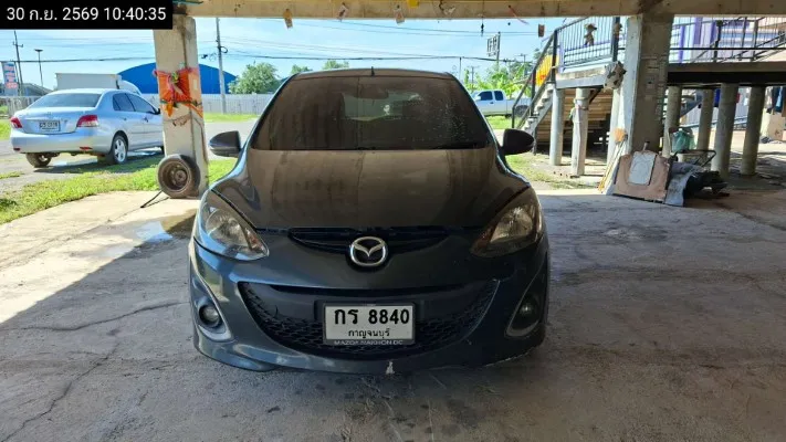 2013 Mazda Mazda2 – 1