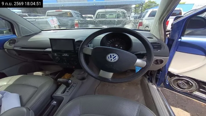 2012 Volkswagen Beetle – 8