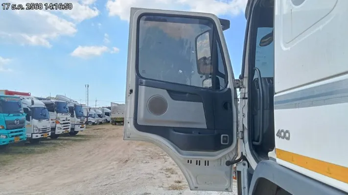 Volvo รถบรรทุก – 10