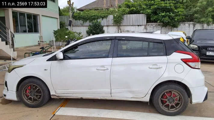 2015 Toyota Yaris – 7