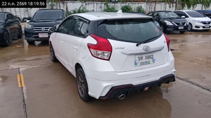 2015 Toyota Yaris – 6