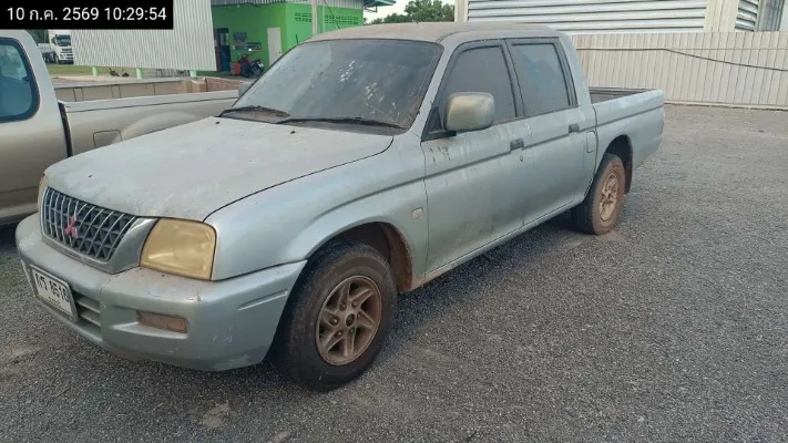 2002 Mitsubishi Strada Grandis – 2