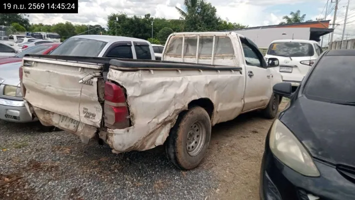 2013 Toyota Hilux Vigo – 7