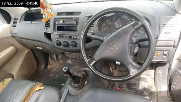 2013 Toyota Hilux Vigo – 9