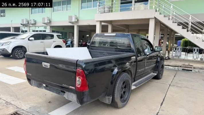 2010 Isuzu D-Max – 5