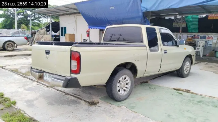 2002 Nissan Frontier – 5