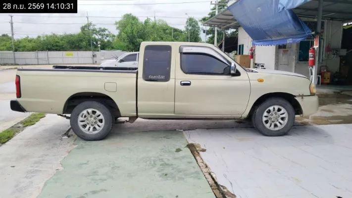 2002 Nissan Frontier – 8