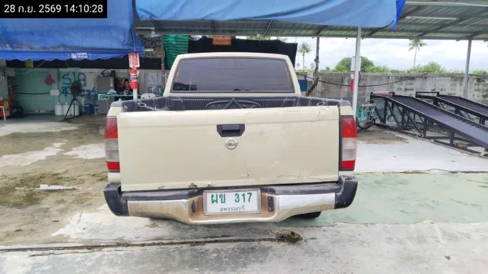2002 Nissan Frontier – 4