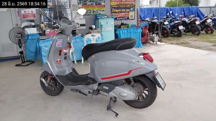 2022 Vespa Sprint – 7