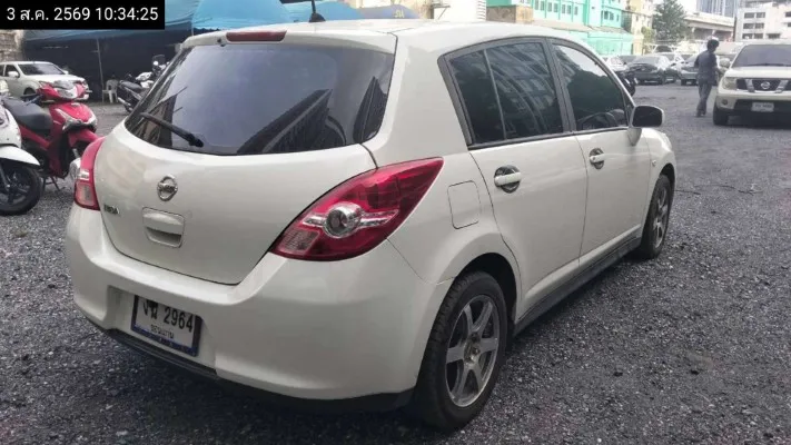2010 Nissan Tiida – 5