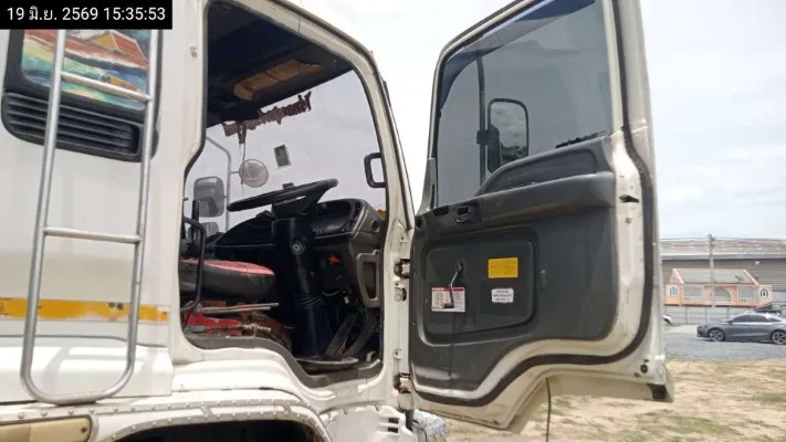 2007 Isuzu FXZ320 – 12