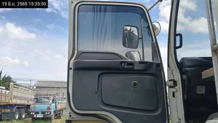 2007 Isuzu FXZ320 – 9