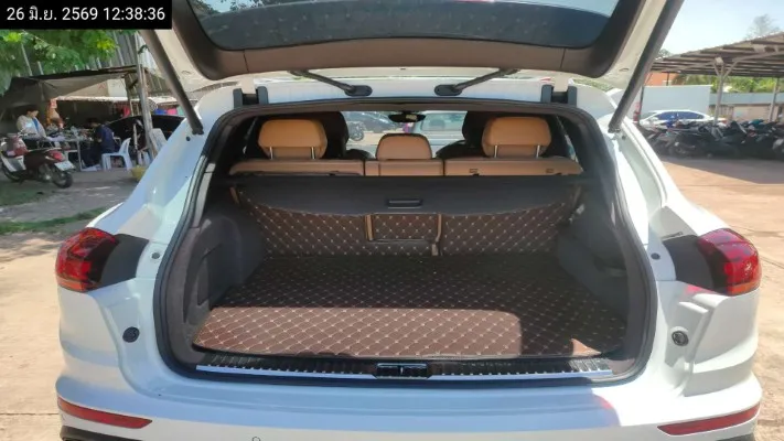 2015 Porsche Cayenne – 12