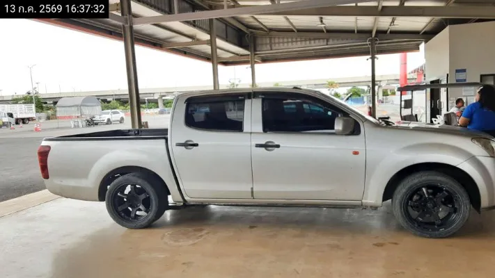 2013 Isuzu D-Max – 8