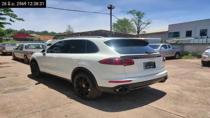 2015 Porsche Cayenne – 6