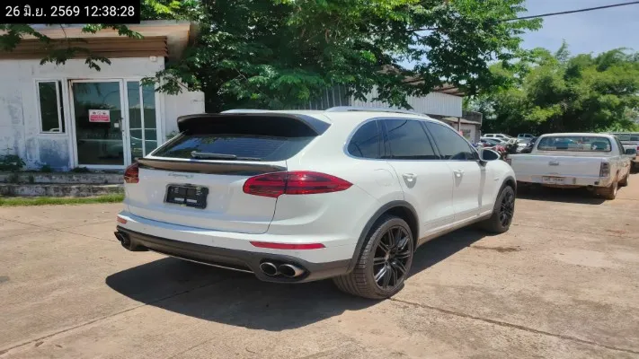 2015 Porsche Cayenne – 5