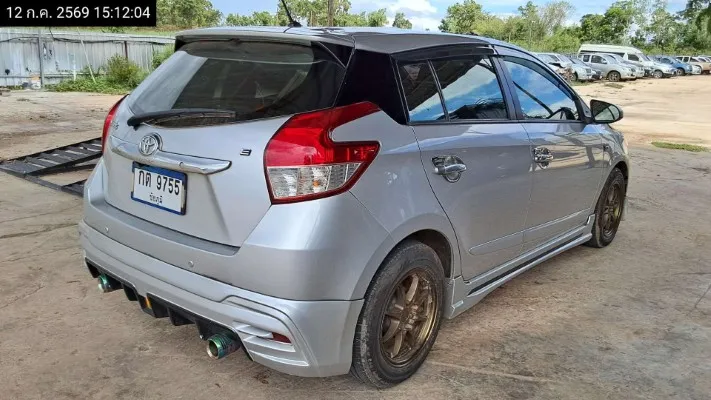 2014 Toyota Yaris – 5