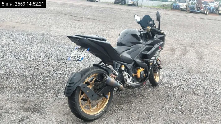 2015 Yamaha YZF-R3 – 8