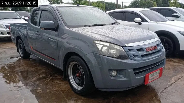 2013 Isuzu D-Max – 3