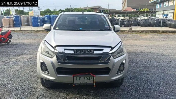 2017 Isuzu D-Max – 1