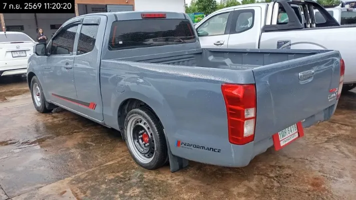 2013 Isuzu D-Max – 6