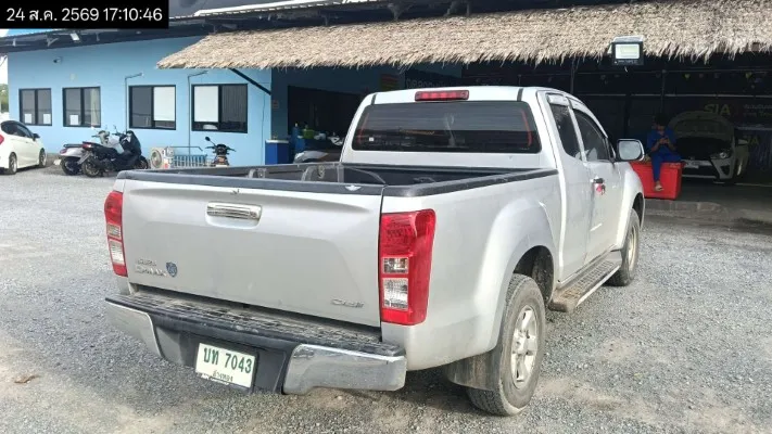 2017 Isuzu D-Max – 5
