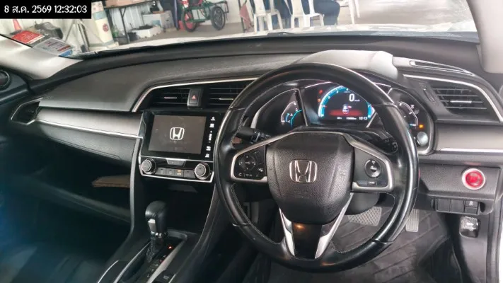 2018 Honda Civic – 11