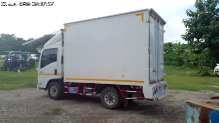 2022 Isuzu NLR – 6