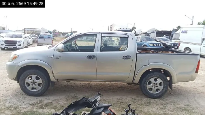 2007 Toyota Hilux Vigo – 7