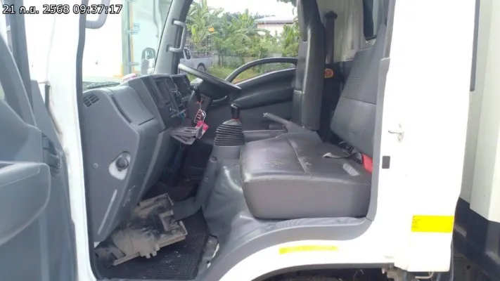 2022 Isuzu NLR – 7