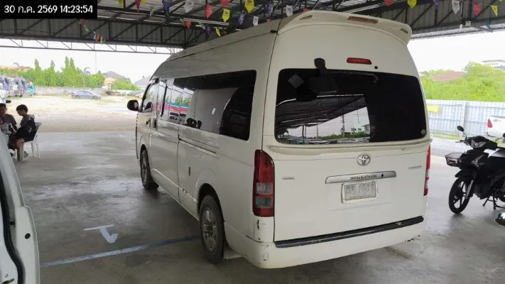 2008 Toyota Commuter – 5