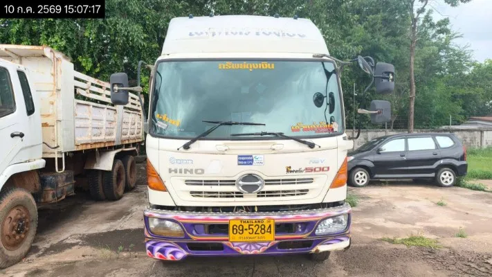 2012 Hino 12 Wheels – 1
