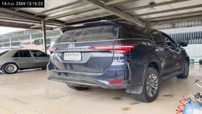 2023 Toyota Fortuner – 5