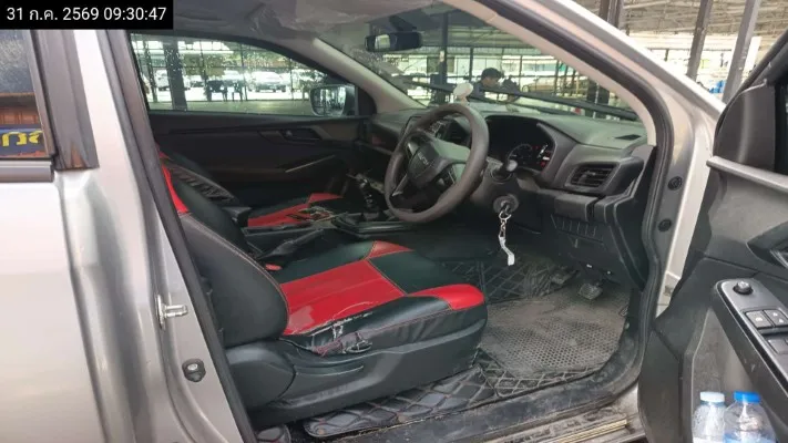 2020 Isuzu D-Max – 12
