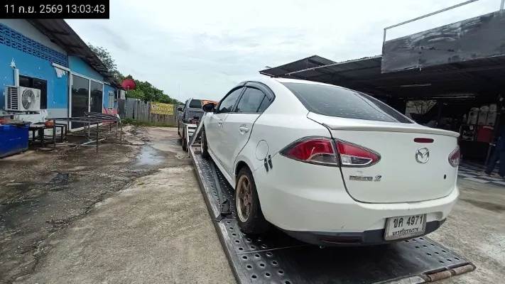 2013 Mazda Mazda2 – 6