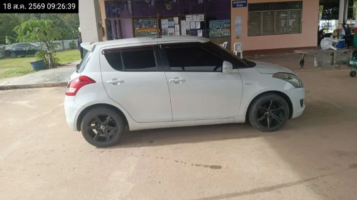 2015 Suzuki Swift – 8