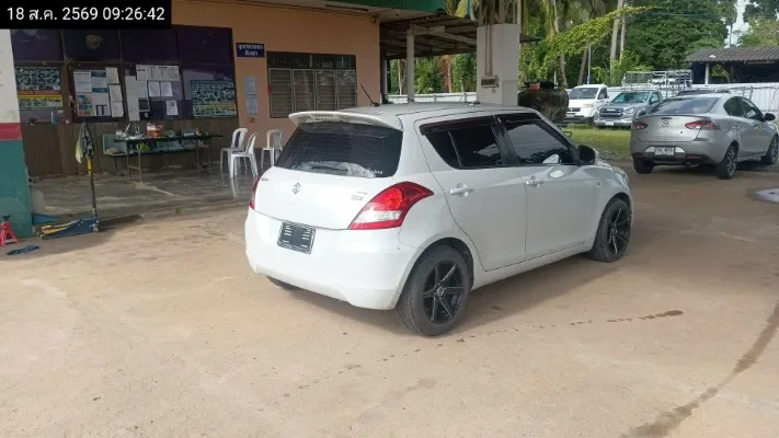 2015 Suzuki Swift – 5